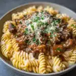 Slow Cooker Creamy Garlic Beef Pasta Recipe