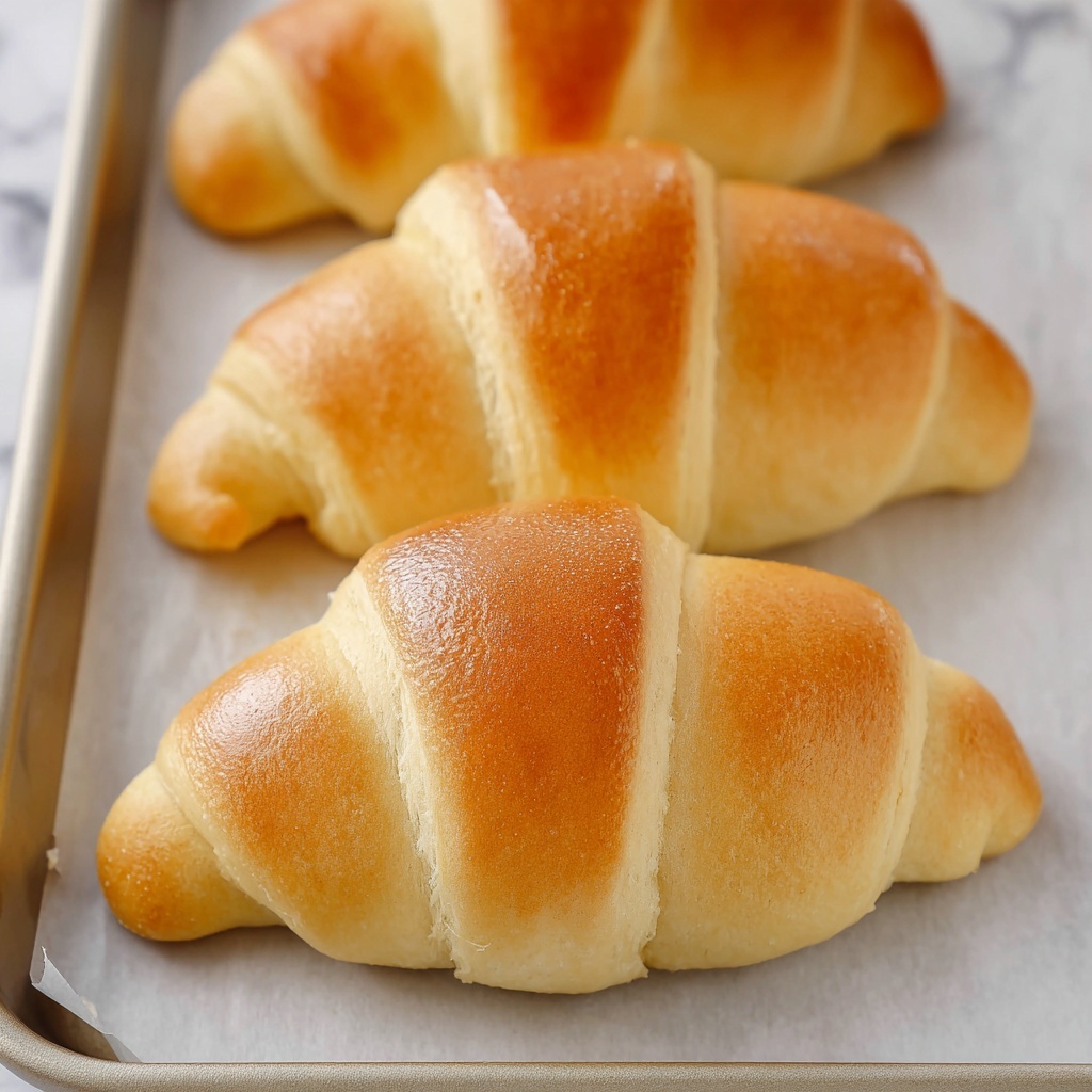 Amazing Dinner Rolls Recipe - Recipe Image
