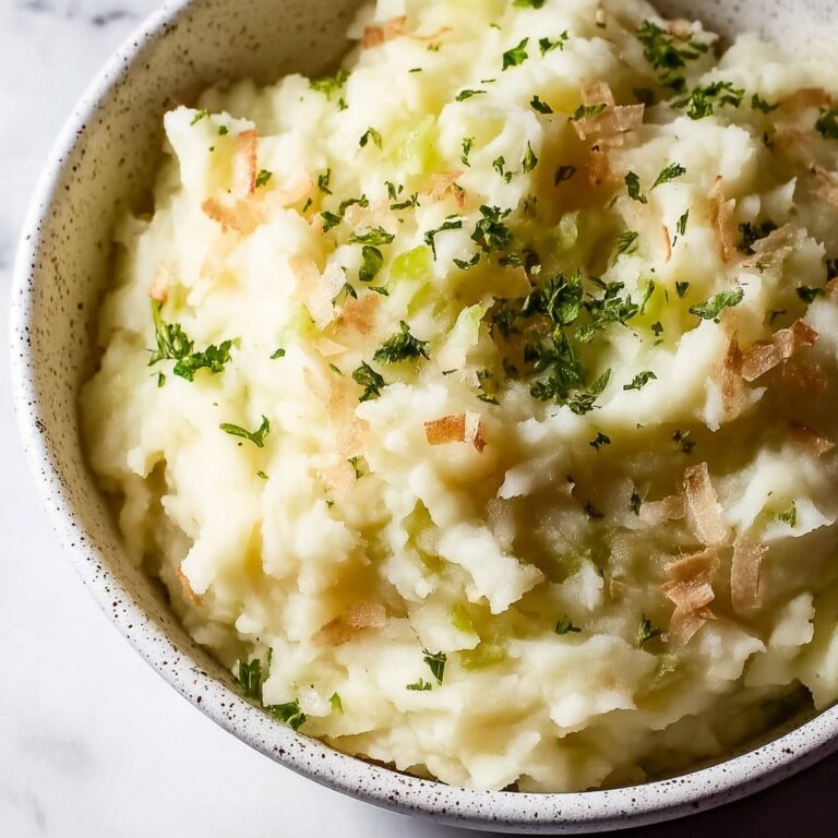 Hearty Irish Colcannon: A Creamy Comfort Food Delight Recipe
